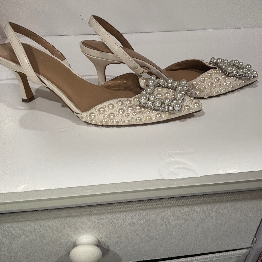 INC International Concepts Pearl Embellished Heels - Picture 3 of 7